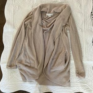 Size M Barefoot Dreams Cardigan